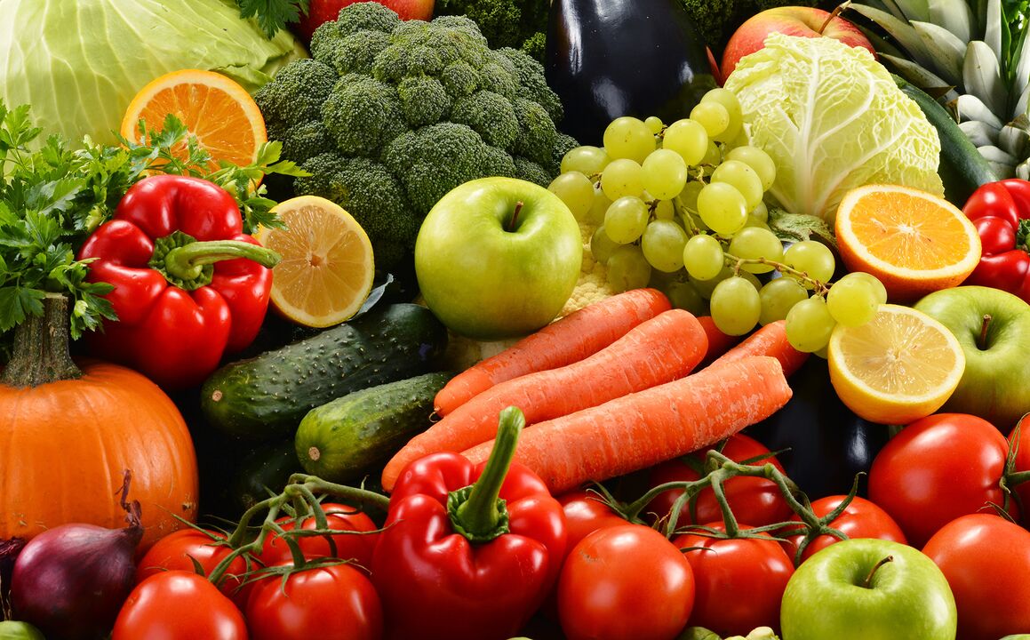 En caso de exacerbación da cistite, o menú debe incluír froitas e verduras frescas